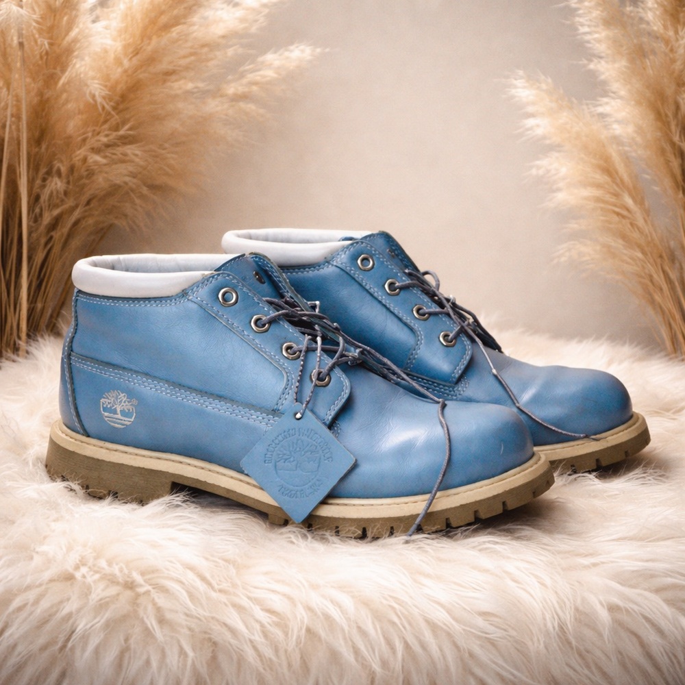 Vintage Timberland Women's Hiking Boots Light Blue Size 9 1/2